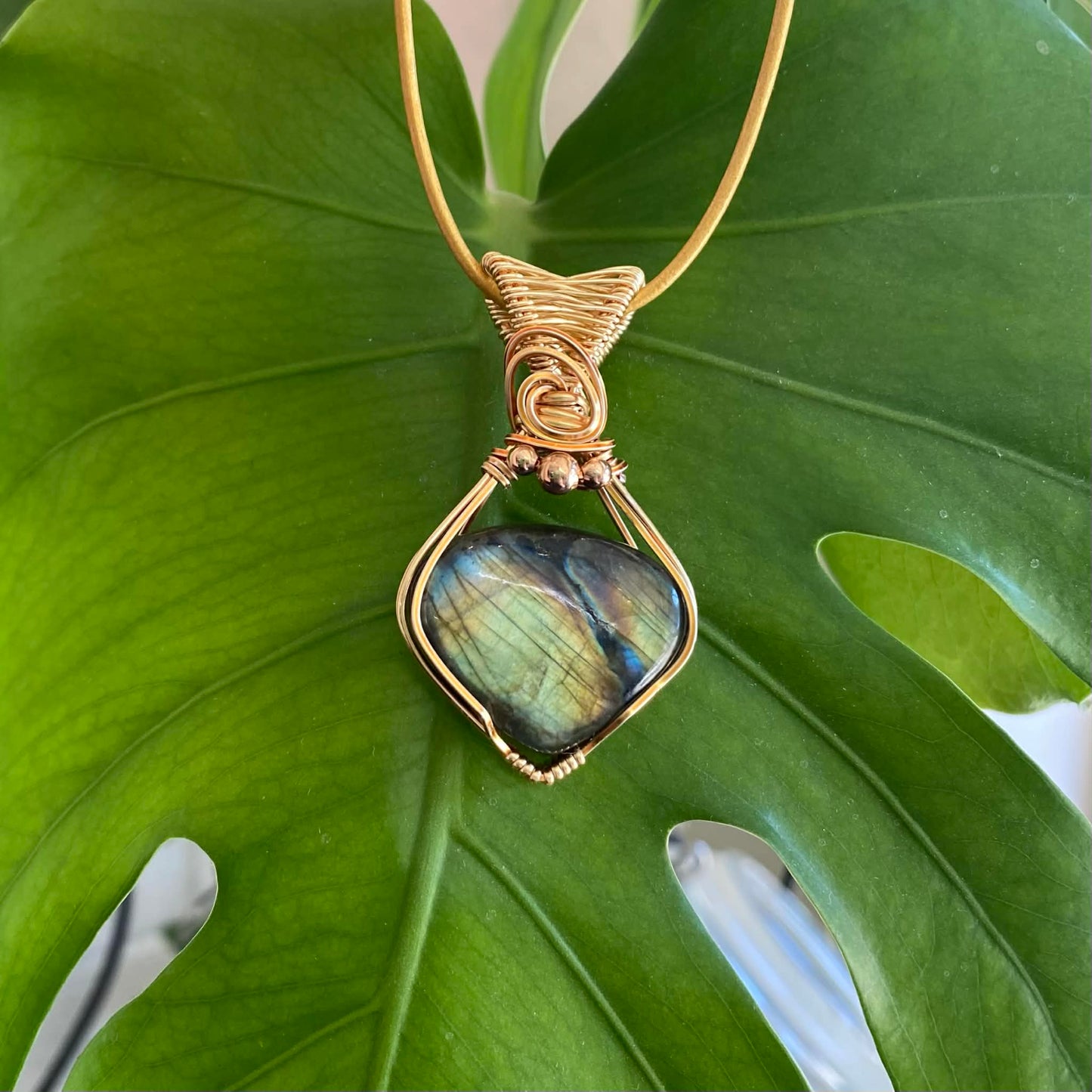 Gold Labradorite Wire Wrap
